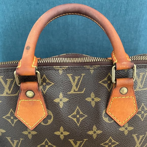 Authentic Alma PM handbag with lock and key and authentic strap. - Picture 8 of 14